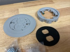 Hubbell RACO 6299 Round Floor Box Cover Kit 2 Lift Lids Fits 5511 Box NEW