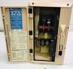 CROUSE HINDS NST1018F-D60361 KRYDON 60AMP FUSIBLE DISCONNECT SWITCH NEW IN BOX