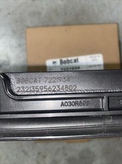 Bobcat 7221934 Filter direct flow New Old Stock