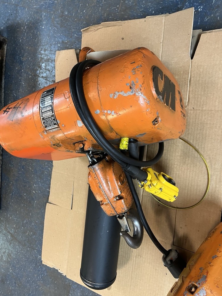 Columbus Mckinnon CM,RR-2,ELECTRIC HOIST 2 TON 3PH 16FPM CHAIN 24ft W PENDANT