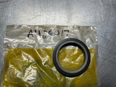 AH20017 JOHN DEERE SEAL