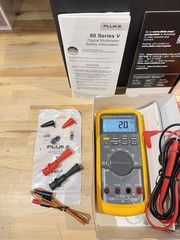 FLUKE 87V/IMSK INDUSTRIAL MULTIMETER SERVICE KIT W/ i400 AC CURRENT CLAMP