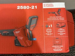 Milwaukee 2580-21 M12 Cordless Pipeline Locator Kit W/ Case***FREE SHIPPING***