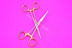 NEW 2 PREMIUM GOLD Kelly Hemostat Forceps 5.5″ STRAIGHT Surgical Stainless CE