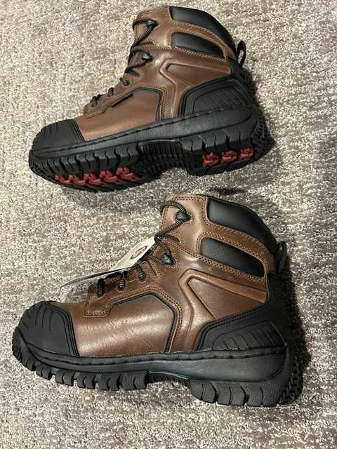 Skechers Work Shoes, mens size 9, Brown, Waterproof, Steel Toe, Memory Foam, NEW