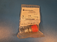 ALLEN BRADLEY 800FM-LMP44, Momentary 3-Position Push-Pull Mushroom Illuminated