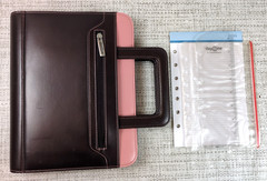 Franklin Covey Day One Classic Zip Binder w/Handles 7 Rings 1″ Brown Pink