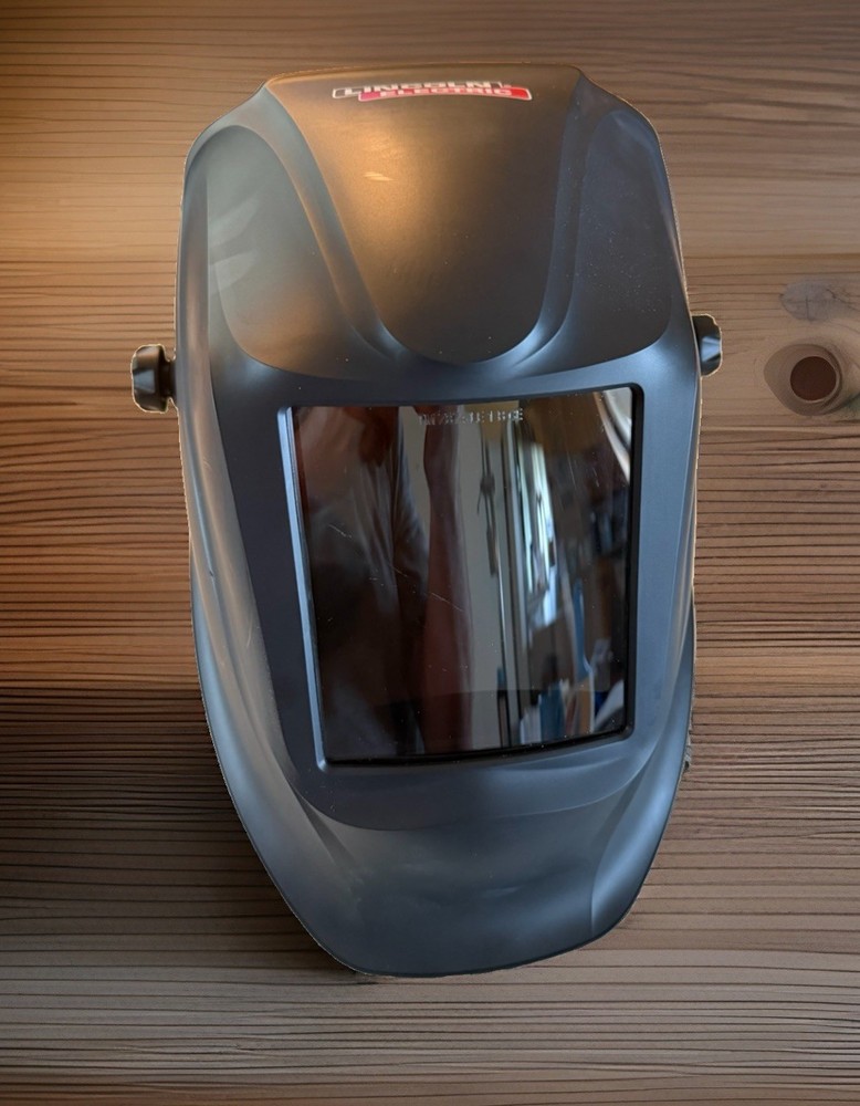 Lincoln Electric K3371-1 VIKING Industrial Passive Black Welding Helmet