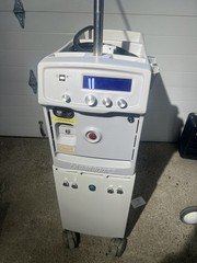 Lyra Laserscope Laser System with chiller