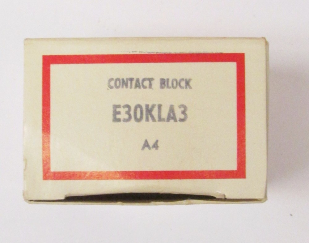 Cutler Hammer E30KLA3 Contact Block 2 N.C. 2 N.O. E30 KLA3 E30 PUSHBUTTON