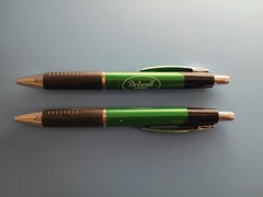 25ct Lot Misprint Retractable Click Gel Pens with Rubber Grip Green