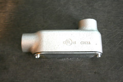 LB75M CG Conduit Outlet Body w/ Cover 3/4″ Form 5 T&B Box of 10