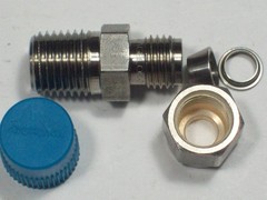 1- Swagelok Stainless Steel Connector, 1/4″ OD Tube x 1/4″ MNPT, SS-400-1-4BT