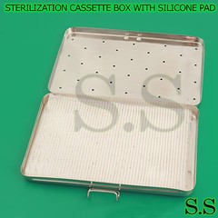 STERILIZATION CASSETTE BOX 6″ X 10″ WITH SILICONE PAD FOR SURGICAL INSTRUMENTS