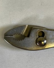 V. Mueller OS3070 Slip Joint Utility Pliers 10mm Wide Tip L: 7.75″ Orthopedics