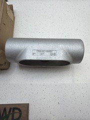 NIB – Crouse Hinds – T87 – 3-Inch T-Shaped Form 7 Conduit Outlet Body