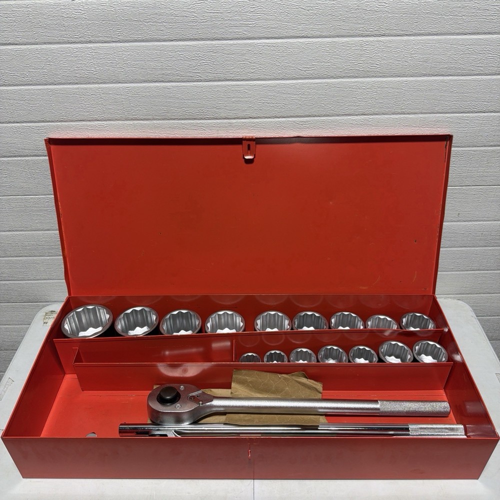 Proto J57102A 22 Pc 1 In Drive Size 1-1/2 to 3-1/2 In 12-Point SAE Socket Set
