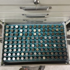 Vermont 6 Drawer Metric Pin Gage Set 1.5-22mm Plus Pin Gages .02mm Devs