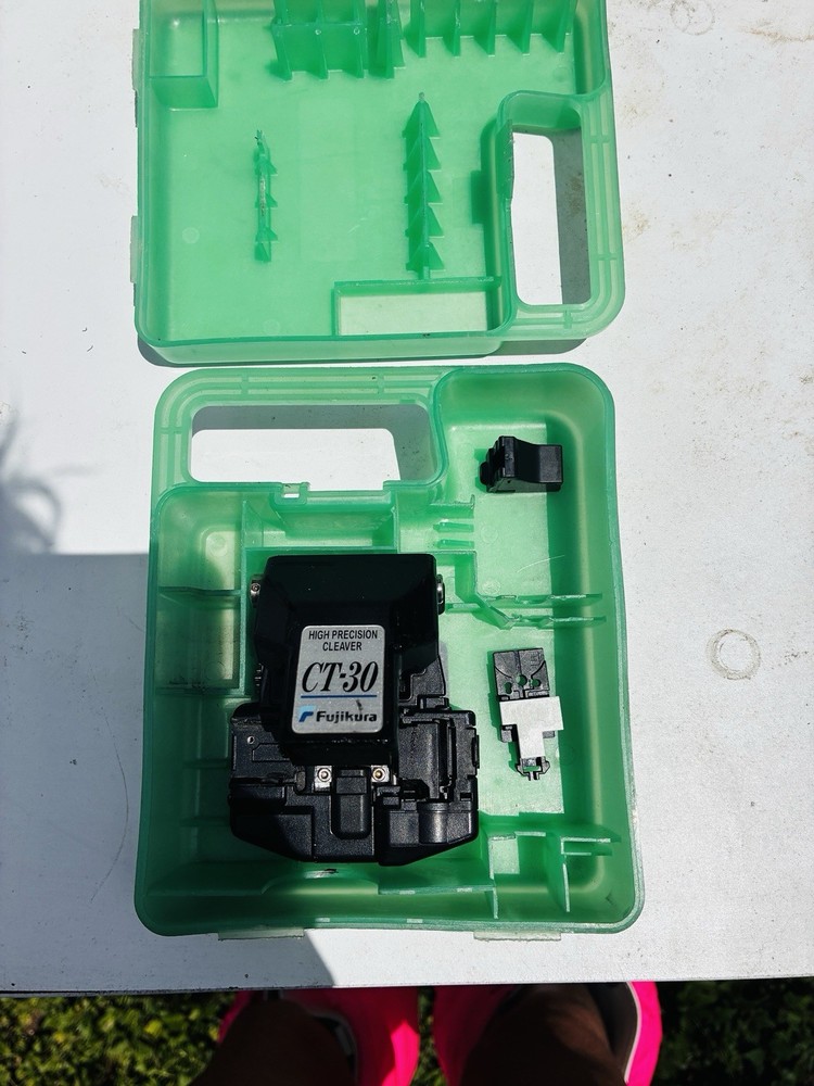 Fujikura CT-30 High Precision Fiber Optic Cleaver w/ Case, Serial No. 178339