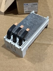 EATON EG-BUS-T 60MM BUSBAR ADAPTER FOR EG frame 125A TOP CONNECT New