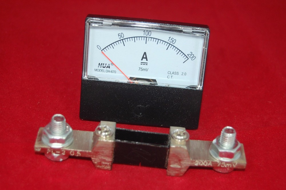 DC 200A Analog Ammeter Panel AMP Current Meter DC 0-200A 60*70MM with Shunt