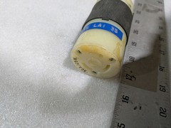 Hubbell HBL2611 Insulgrip Twist-Lock Plug 30A 125V NEMA L5-30P 2-Pole 3-Wire OEM