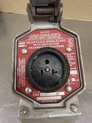 Crouse Hinds ENR21201 Explosion Proof Interlocked Receptacle 20A 125V