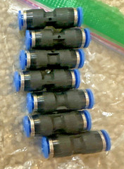 Qty:7 FESTO QS-4 153031 Fitting 4mm 5/32 Push Connect Air Line Tube Connector