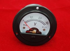 DC 30V Round Analog Voltmeter Analogue Voltage panel meter Dia. 66.4mm DH52
