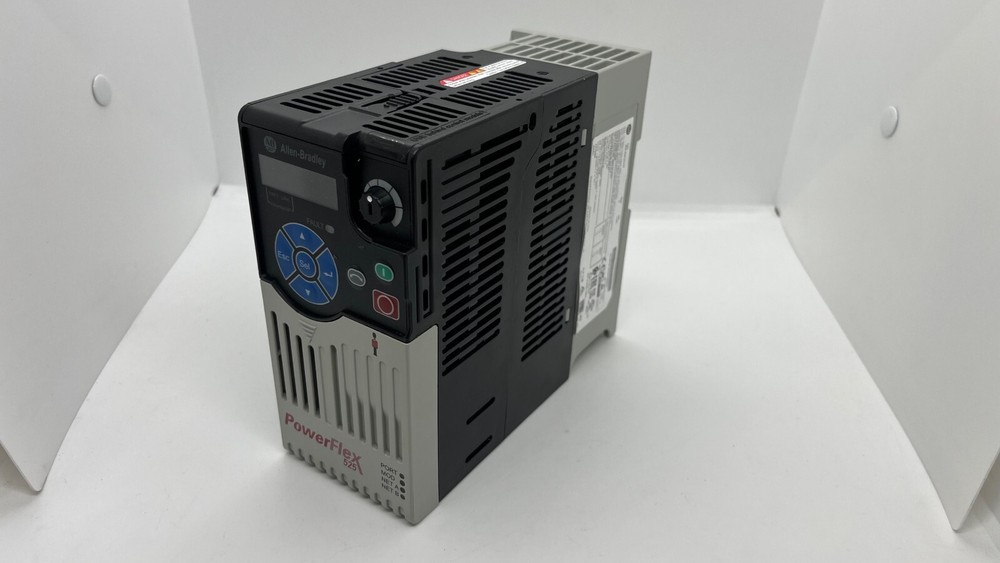 Allen Bradley 25B-D2P3N104 Ser A PowerFlex 525 480V 3-Phase 2.3A 1.0HP AC Drive