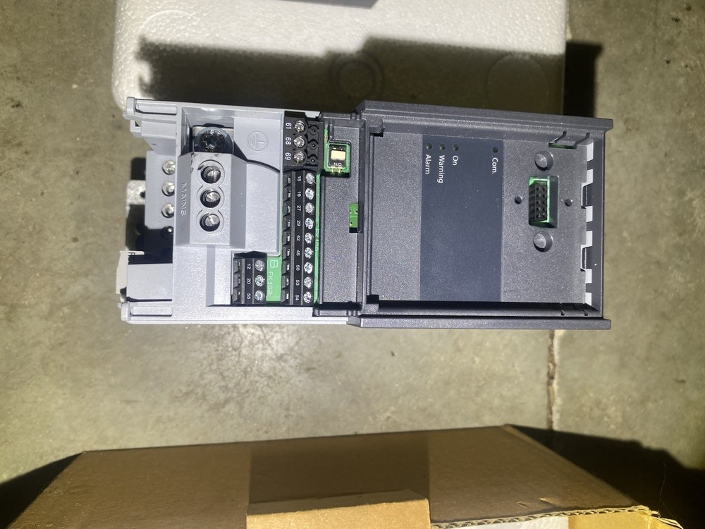 Trane TR-150 1 HP VFD 0.75KW 480V 3PH