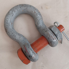 Columbus McKinnon 7/8″ M853 “Super Strong” 8 1/2T WLL Bolt Type Shackle