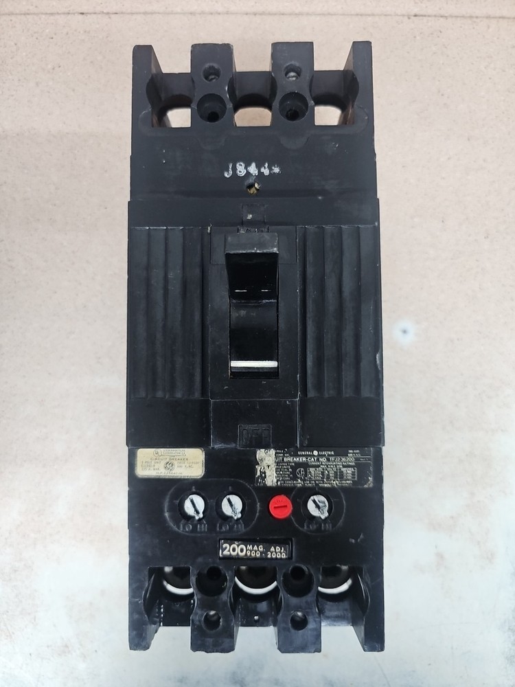 GE TFJ236200 Circuit Breaker 200A 3P 600VAC See pics