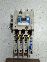 Cutler Hammer AN16DN0 Starter 27A 600V 3P NEMA Size 1 Coil 110/120V LRG QTY