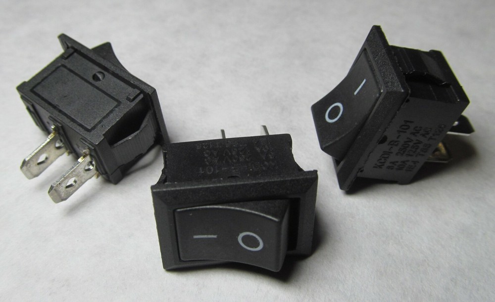 3-PACK ROCKER SWITCH 10A 125V AC/ 6A 250V AC SPST 2-PIN ON-OFF SNAP-IN BLACK