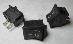 3-PACK ROCKER SWITCH 10A 125V AC/ 6A 250V AC SPST 2-PIN ON-OFF SNAP-IN BLACK