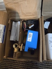 Lot Of “4” Johnson Controls 3-Way Motorized Ball Valves #VG1841AN+9A4GGA