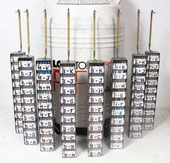 Thermolyne Locator 8-Plus LN2 Cryogenic Nitrogen Storage Dewar + Racks & Boxes