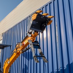 FREE SHIP 1.4Ton Mini Excavator Swing Boom 13.5hp Gas B&S EPA Engine