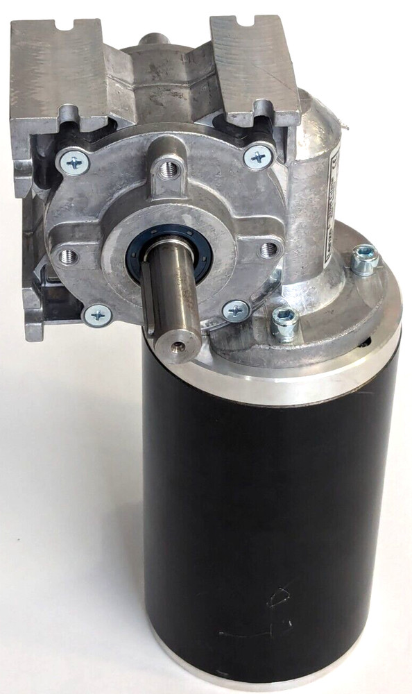Lenze SSN40-1GVAR-063C22 + Transmission SSN40-1FVAR NEW