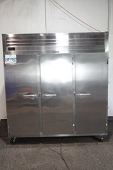 NEW TRAULSEN THREE SECTION SELF-CONTAINED PASS-THRU REFRIGERATOR MODEL RHT332NPU