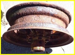 G768A RW45A * John Deere 66 Plow Wheel * 18″ * Round Spoke * Nice * G769A * 5.50