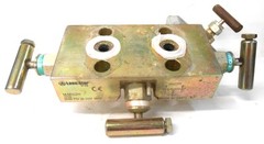 LONESTAR, PGI 3-VALVE MANIFOLD, M-581CDV, 6000 PSI, 1018, ASTM A108,