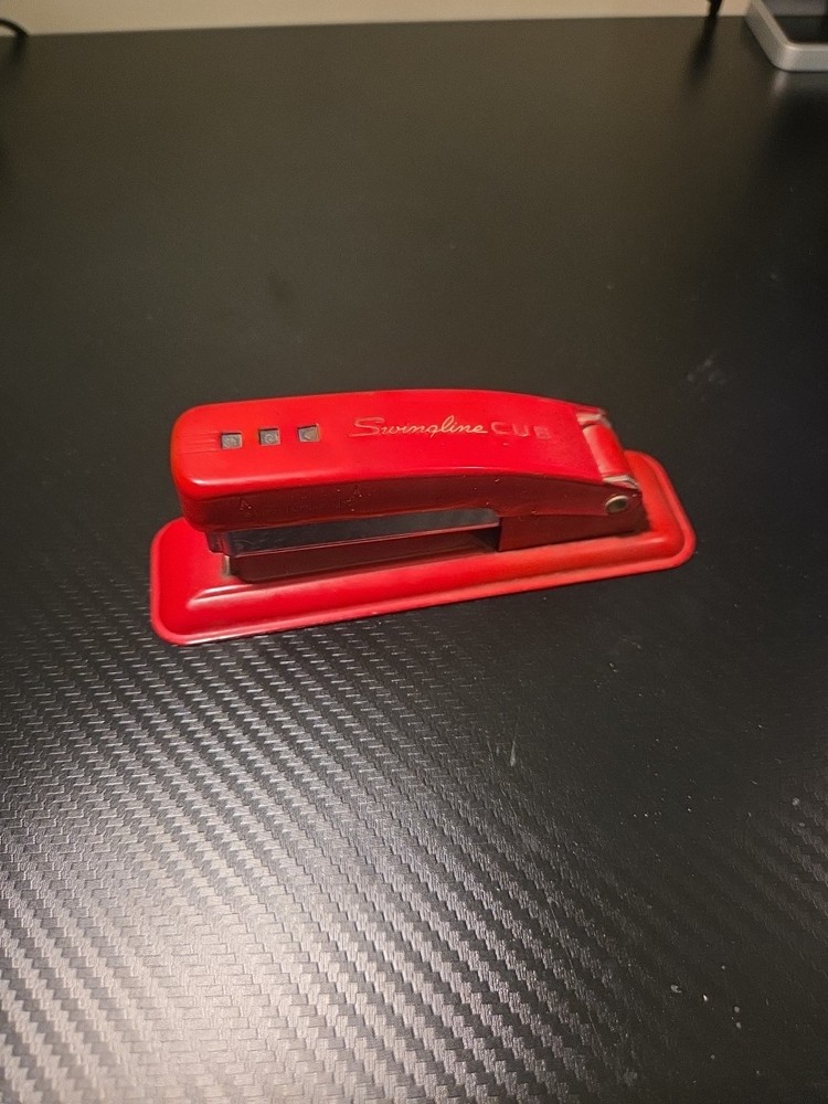 Swingline CUB Vintage Small Red Stapler Works 5″ USA NEW YORK