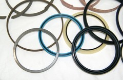 Arm Cylinder Seal Kit 31Y1-03711 for Hyundai Excavator R130LC-3 R130W-3