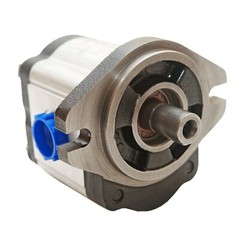Hydraulic Gear Pump 3-17 GPM 3/4″ Keyed Shaft SAE A-2 Bolts CCW Cast Iron Flange