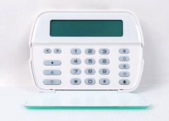 DSC PowerSeries RFK5500ENG RF 5500 64-Zone LCD Full-Message English Keypad w321