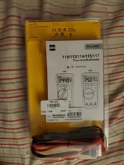 Fluke 115 Compact True-RMS Field Technicians Digital Multimeter