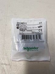 Lot of 11 Schneider GVAE11 Plug in aux all New in Bag Sealed Auxiliary Contact