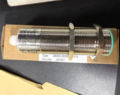 New In Box PEPPERL+FUCHS UB500-30GM-E5-V15 Ultrasonic Sensor 10-30VDC
